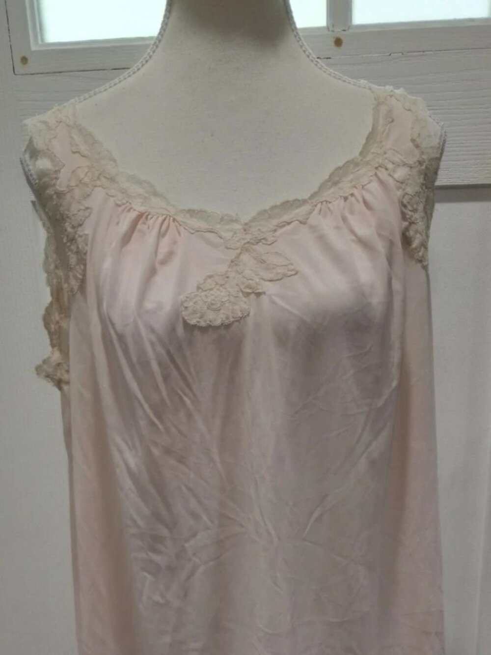 Vintage Sears Women Long Lace Nightgown Size Medium Sleepwear Intimates